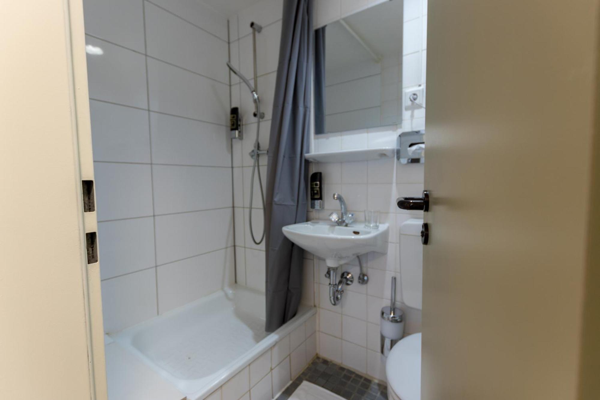 Hotel Doerenkamp Self-Check-In Dusseldorf Luaran gambar